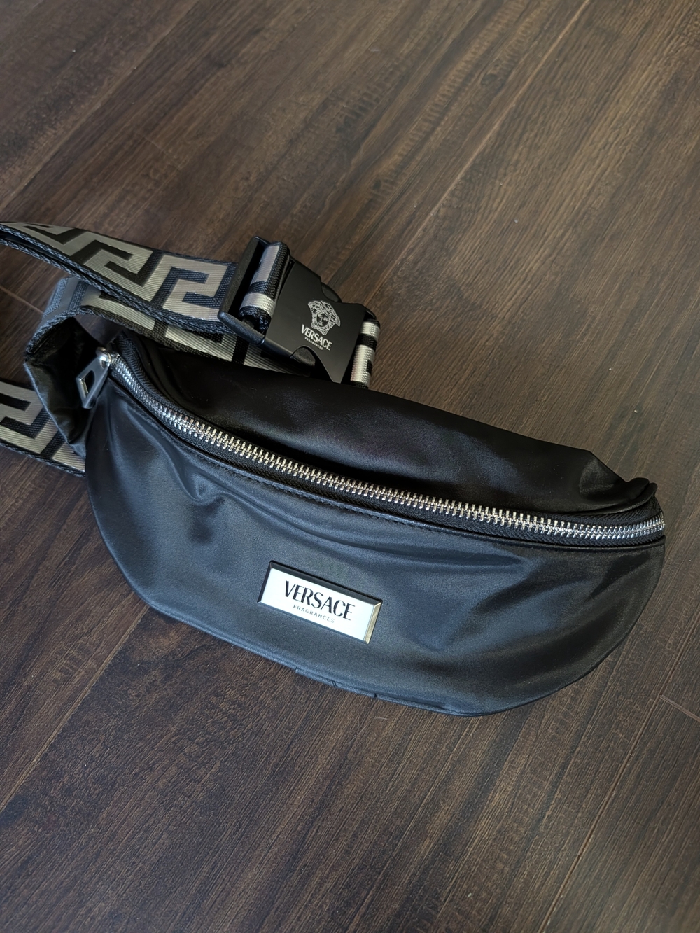 VERSACE Rare Black Logo Badge Greca Strap Parachute Snap Waist Bag Fanny Pack